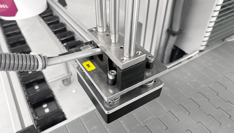 Pneumatisches Halteelement